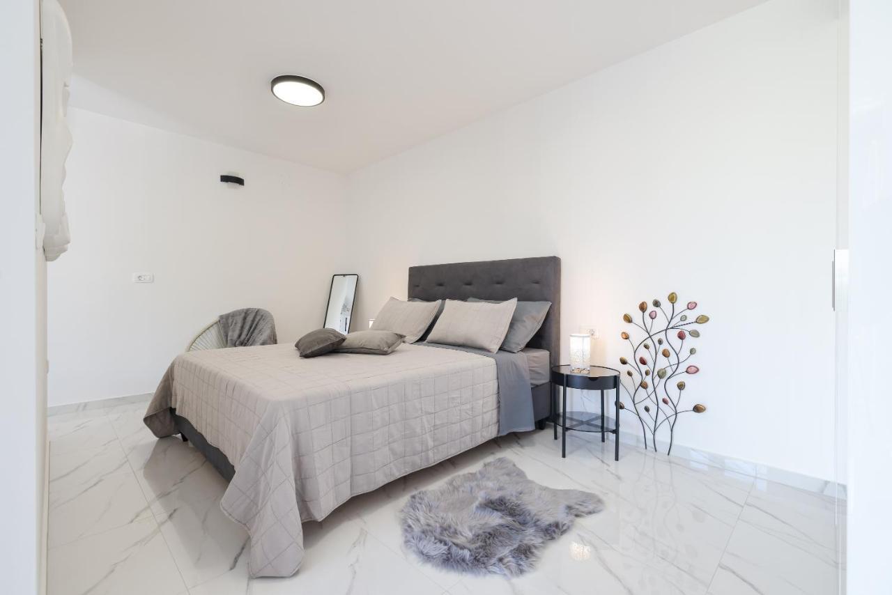Studio Apartman Natale Zadar Exterior photo