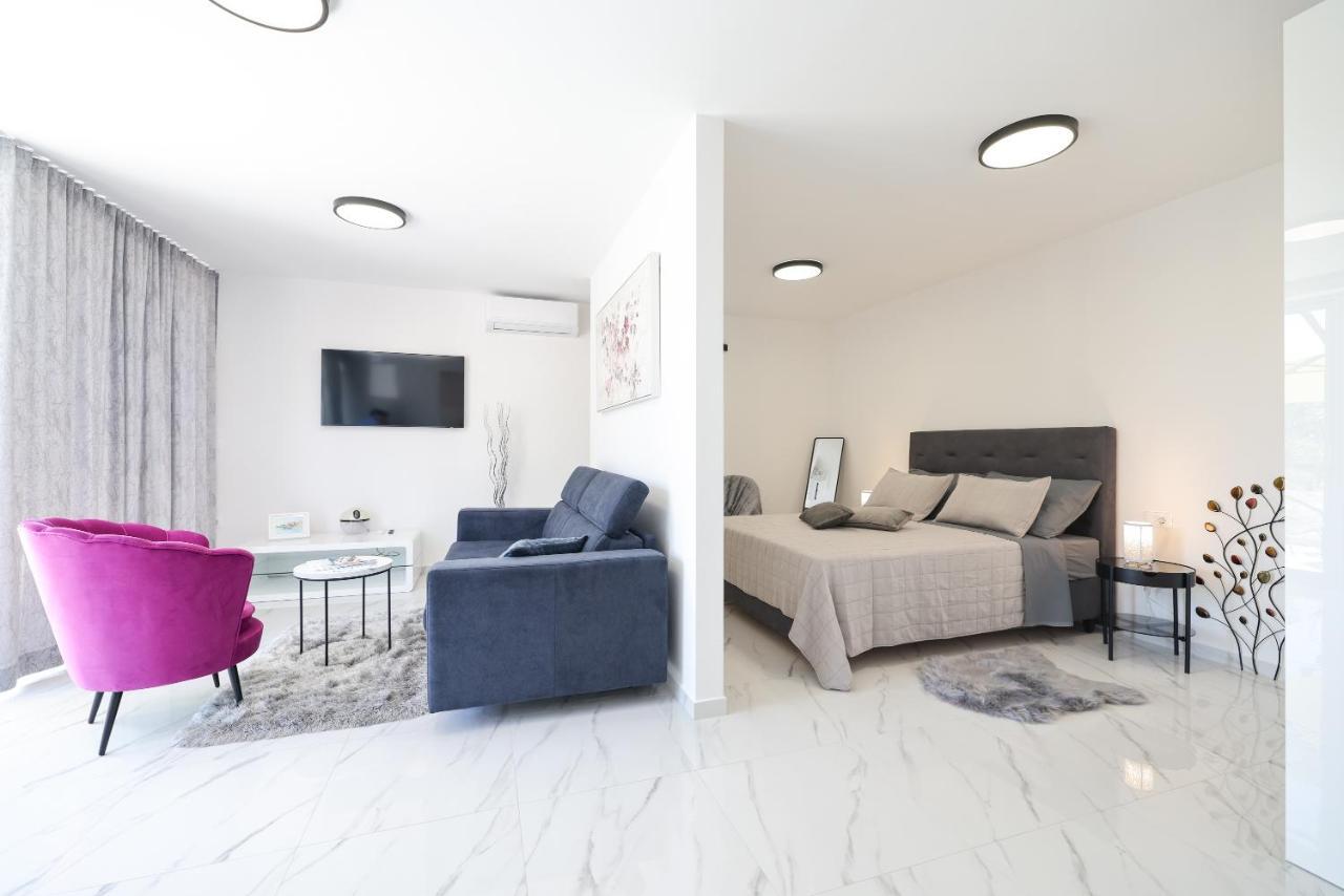 Studio Apartman Natale Zadar Exterior photo